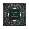 Amorelie Luxury Adventskalender 2025 mit 24 edlen Samtbeuteln voller Sextoys, Wellness- und Soft-BDSM-Highlights.