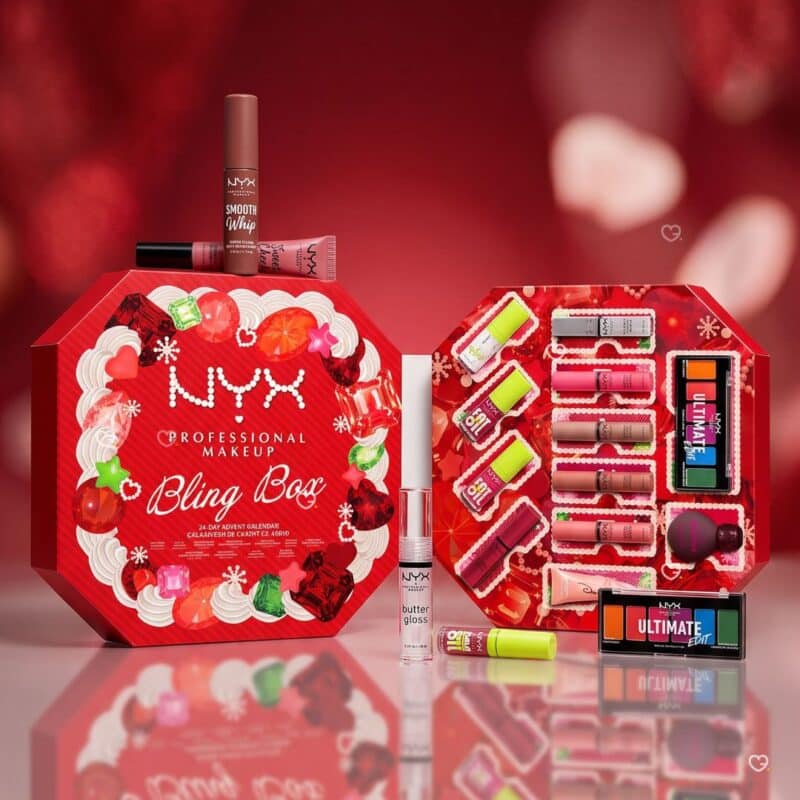 NYX Bling Box 2026 offen und geschlossen mit Lippenprodukten in Szene gesetzt