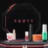Fenty Beauty Adventskalender 2025 mit 12 limitierten Make-up- und Skincare-Highlights in festlicher Geschenkbox.