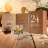 24 days of rum Adventskalender 2025 mit 24 Rum-Miniaturen, zwei Tastinggläsern und Notizheften als edles Geschenkset.