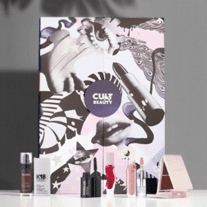 Cult Beauty Adventskalender 2025 in edler Box mit 25 Türchen, 40 Luxus-Beautyprodukten von Marken wie Huda Beauty und Sisley.