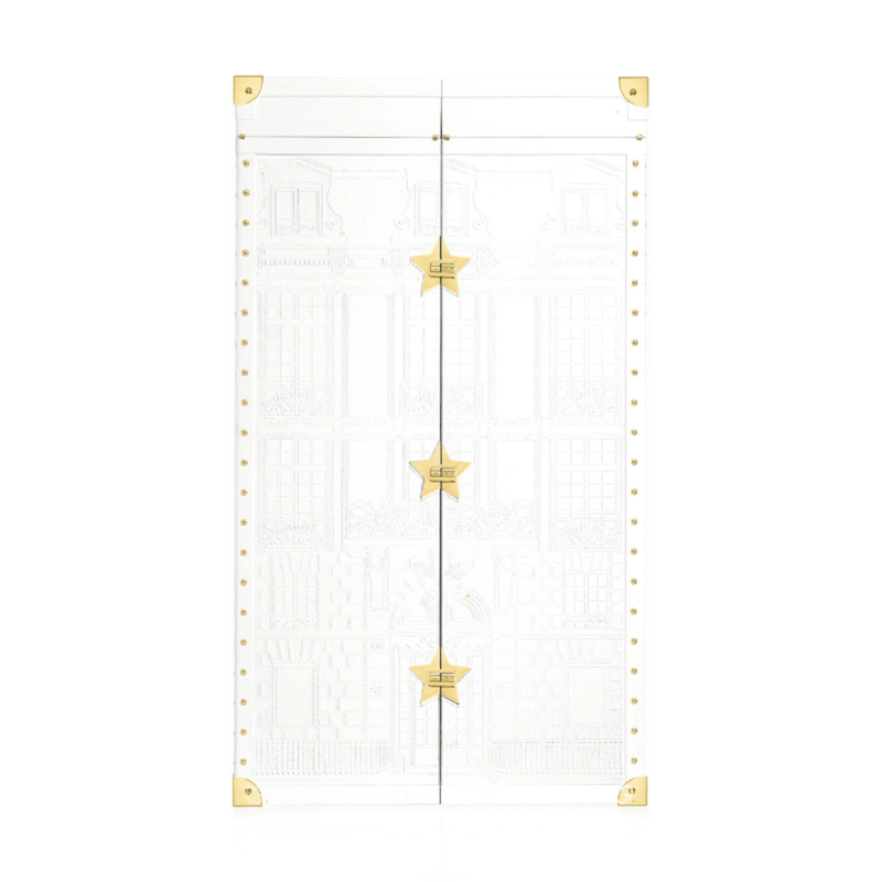 Dior Exception Adventskalender 2025 als luxuriöse weiße Truhe mit 24 Parfums, Kerzen, Couture-Accessoires und Sammlerobjekten.