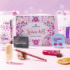 Essence DIY Adventskalender 2025 mit 24 Beauty-Überraschungen für Gesicht, Augen, Lippen und Nägel plus DIY-Papiertütchen