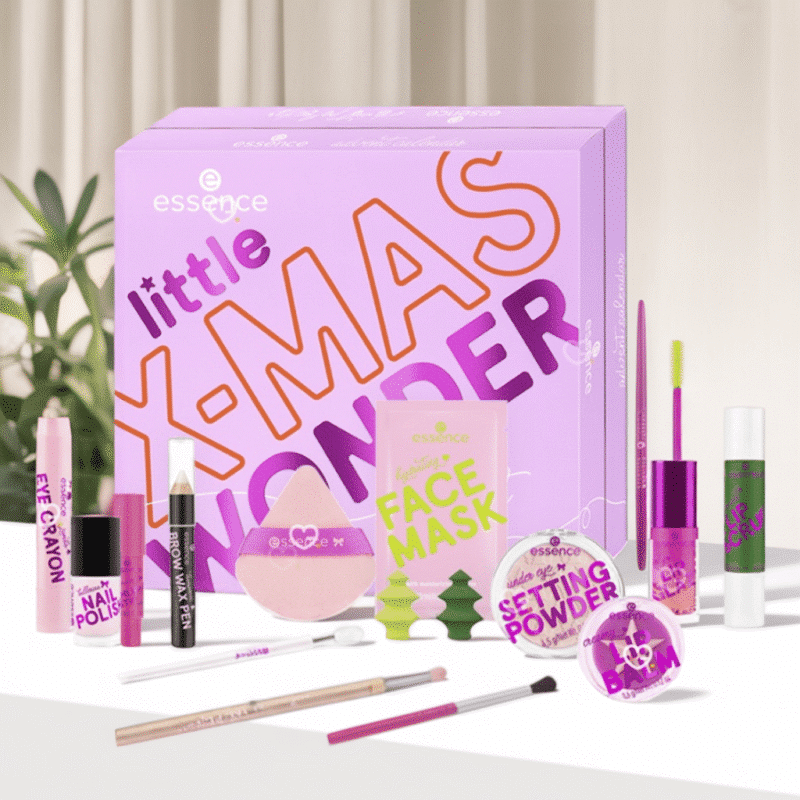 Essence Adventskalender 2025 in festlicher Box mit 24 limitierten Beauty-Überraschungen für Augen, Lippen, Nägel und Pflege.