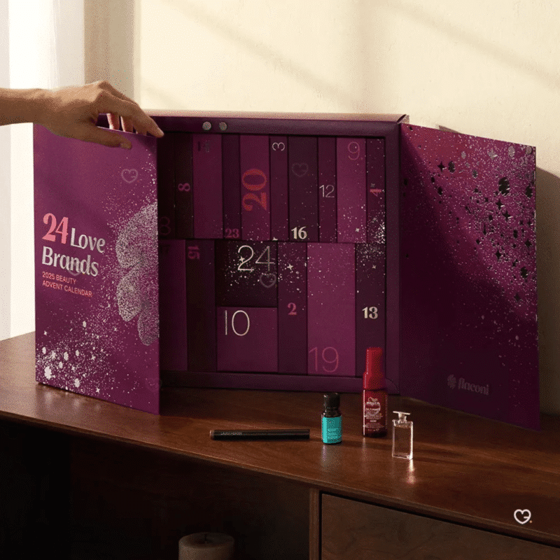 Flaconi Adventskalender 2025 mit 26 Luxus-Beauty-Produkten von Marken wie Lancôme, Shiseido und Sol de Janeiro.