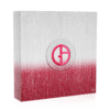 Giorgio Armani Adventskalender 2025 in roter Luxusbox mit 24 Beauty-Highlights wie Parfum, Make-up und Skincare.