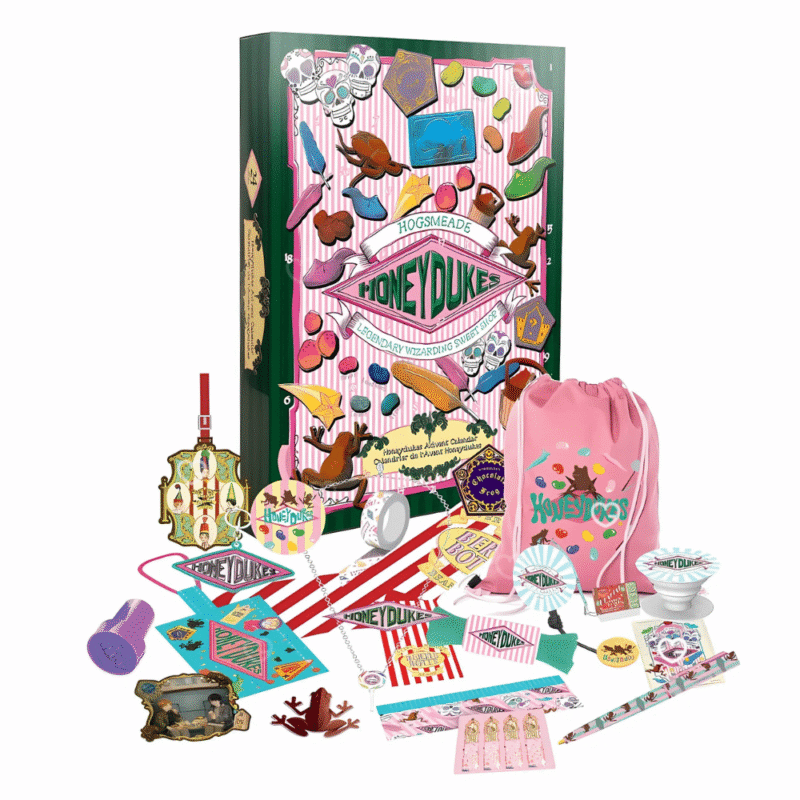 Harry Potter Honeydukes Adventskalender 2025 mit 24 Fanartikeln wie Socken, Schlüsselanhänger und Puzzle in festlicher Box.