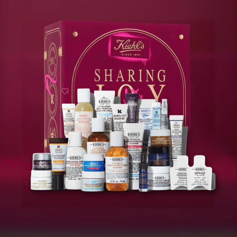 Kiehl’s Adventskalender 2025 mit 24 Hautpflege-Highlights wie Ultra Facial Cream und Seren in festlicher Geschenkbox.