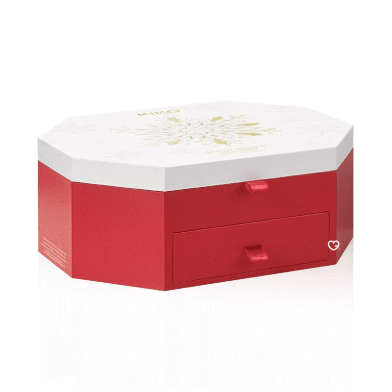 Kiko Adventskalender 2025 mit 24 Beauty-Highlights aus Make-up, Hautpflege, Accessoires und festlicher Limited Edition.