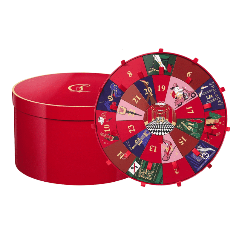 Louboutin Adventskalender 2025 mit 24 Luxus-Beauty-Highlights wie Parfum-Miniaturen, Lippenstiften, Nagellack und Charms.