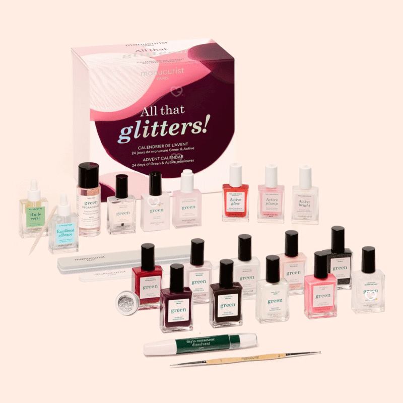 Manucurist Adventskalender 2025 mit 24 veganen Nagellack- und Pflege-Überraschungen in festlicher goldener Box.