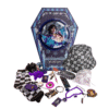 Mercredi Deluxe – Cineraplicas Adventskalender 2025 mit 24 Fanartikeln wie Schmuck, Figuren und Accessoires für Wednesday-Fans.