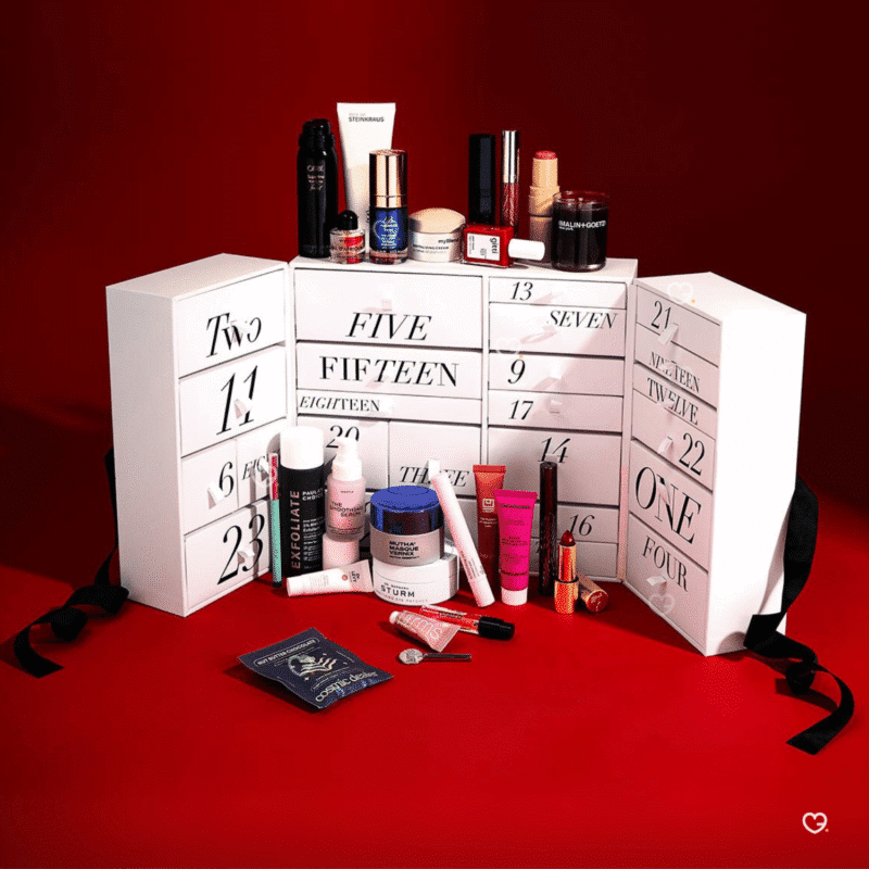 Niche-Beauty Adventskalender 2025 mit 24 Luxusprodukten aus Skincare, Make-up, Parfum und Lifestyle in eleganter Box.