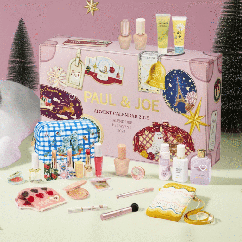 Paul and Joe Adventskalender 2025 mit 24 luxuriösen Beauty-Überraschungen aus Make-up, Pflege und Accessoires in limitierter Edition
