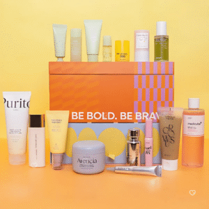 Stylevana Adventskalender 2025 mit 25 K‑Beauty Highlights für Hautpflege, Make‑up und Haarpflege in festlicher Box.
