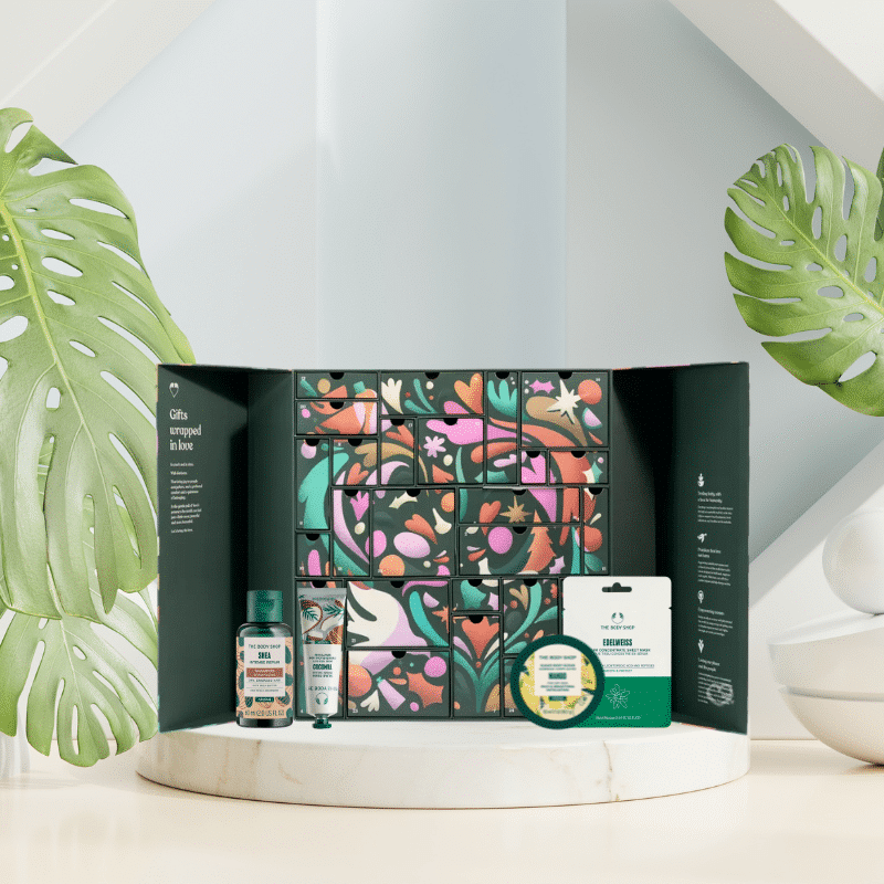 The Body Shop Classik Adventskalender 2025 mit 24 Pflege-Highlights wie Duschgel, Body Butter, Handcreme und Gesichtsmasken
