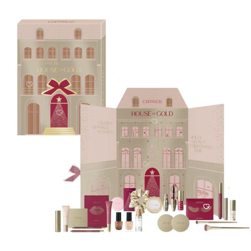 Catrice Adventskalender 2026 Hausbox geschlossen und geoeffnet mit Produkten auf weissem Hintergrund
