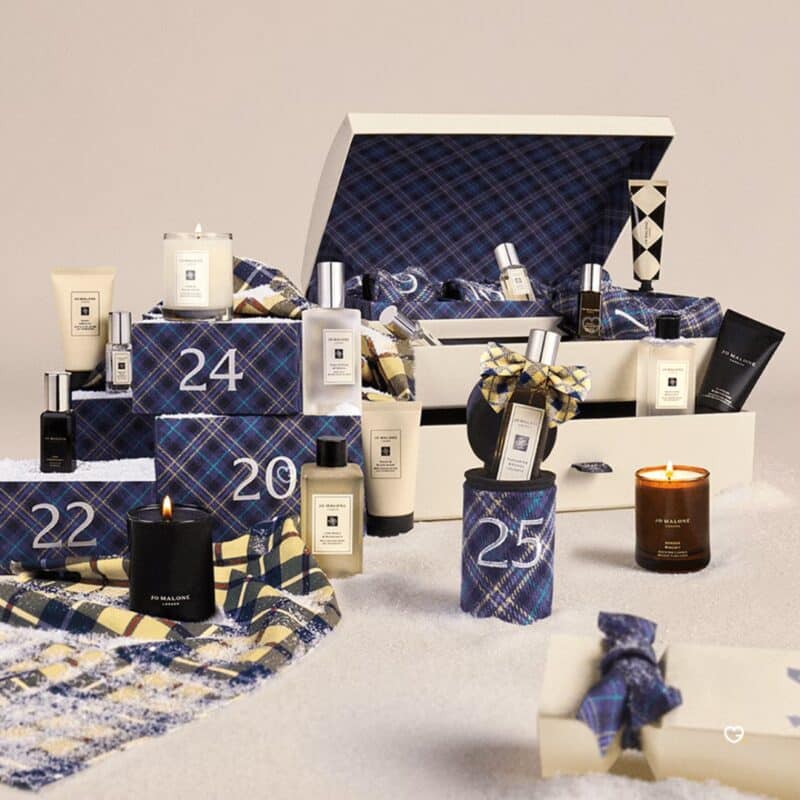 Jo Malone Adventskalender 2026, geöffnete Christmas Kist mit nummerierten Schubladen