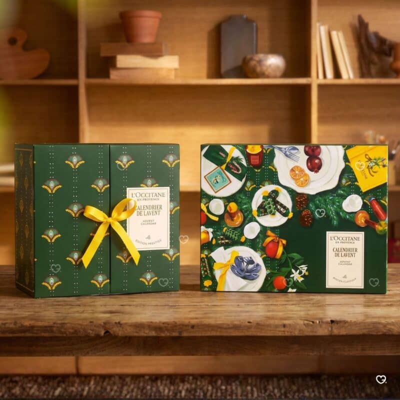 L'Occitane Adventskalender 2026, Klassische und Prestige Edition nebeneinander im Regal