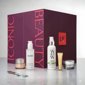 LOOKFANTASTIC Adventskalender 2026 geöffnet mit Beauty-Produkten von Medik8, Color WOW und Elemis