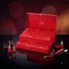 Christian Louboutin Adventskalender 2026, Deckel mit Christian Louboutin Signatur