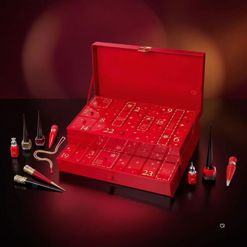 Christian Louboutin Adventskalender 2026, geoeffnet mit allen Produkten