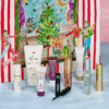 Sisley Adventskalender 2025 mit 25 luxuriösen Miniaturen aus Pflege, Make-up und Duft in eleganter gold‑weißer Box.