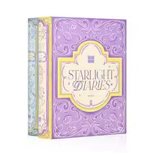 YesStyle Adventskalender 2025 mit 25 K‑Beauty‑Highlights in rosa‑goldener Box, voller luxuriöser Pflege und Make‑up.