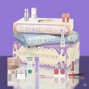 YesStyle Adventskalender 2025 mit 25 K‑Beauty‑Highlights in rosa‑goldener Box, voller luxuriöser Pflege und Make‑up.