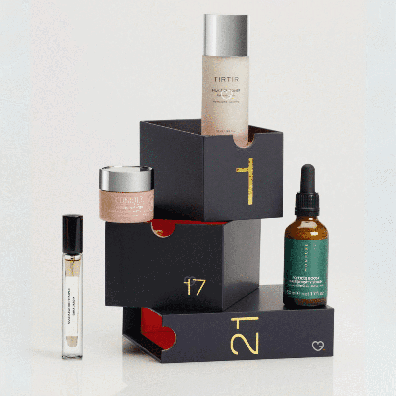 Zalando Beauty Adventskalender 2025 mit 24 Luxus‑Miniaturen von Marken wie Lancôme und Clinique in eleganter gold‑weißer Box.