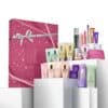 Clinique Adventskalender 2026, alle Produkte ausgepackt auf weissem Hintergrund