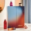 Zalando Beauty Adventskalender 2026 auf einer Schminkkommode mit ausgepackten Produkten von Rituals, Kérastase, Sol de Janeiro Body Badalada, Abib und Face Moisturiser
