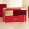 Shiseido Adventskalender 2026, geschlossene Box im Seitenprofil, japanischer Beauty-Adventskalender