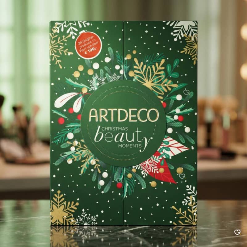 Artdeco Adventskalender 2026 vor Beauty-Kulisse