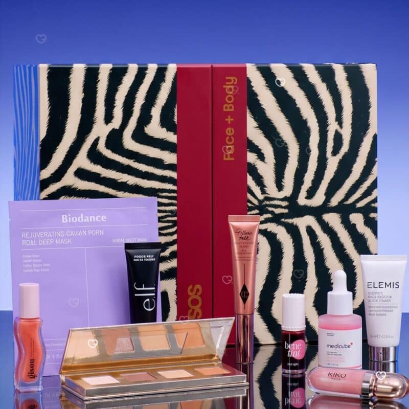 ASOS Beauty Adventskalender 2026, geöffneter Kalender mit erster Produktauswahl