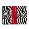 ASOS Adventskalender 2026, Zebraprint-Karton mit rotem Face + Body-Banner und goldenem Logo