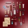Alle Produkte des Flaconi Adventskalenders 2026 im Flatlay als Spoiler