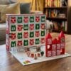 Funko Hello Kitty Adventskalender 2026 mit aufgebautem rotem Schloss, Figuren und Schlüsselanhängern