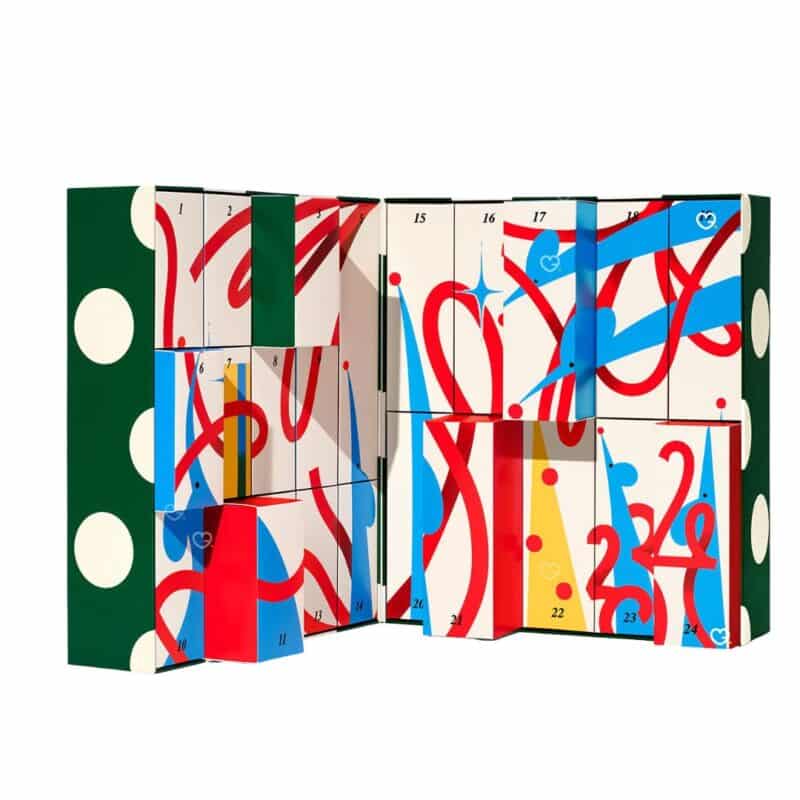 Kiehl's Adventskalender 2026, geoeffnete Tuerchen im Detail