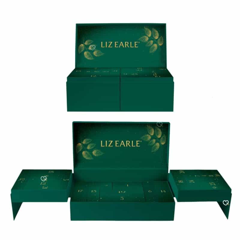 Liz Earle Adventskalender 2026 geoeffnet, nummerierte Tuerchen und Schubladen