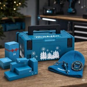 Inhalt des Makita Adventskalenders 2026 mit Wintermütze und Flaschenöffner