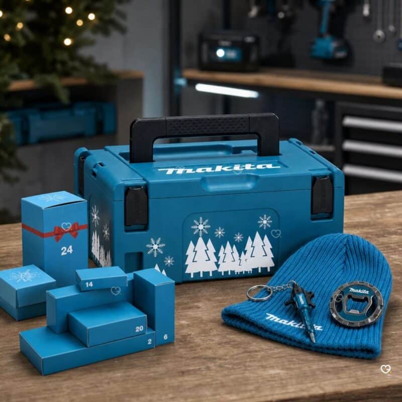 Inhalt des Makita Adventskalenders 2026 mit Wintermütze und Flaschenöffner