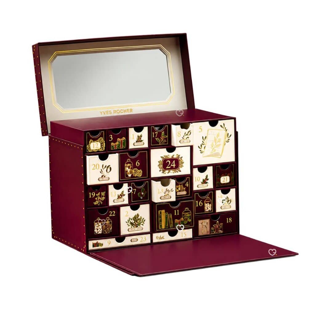 Yves Rocher Premium Adventskalender 2026, bordeauxroter Schatzkästen mit vergoldeten Details und integriertem Spiegel, geöffnet, Beauty Adventskalender Luxus