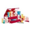 Clarins Adventskalender 2026 geöffnet mit Pflege- und Make-up-Produkten