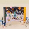 Degustabox Adventskalender 2026 XXL-Karton mit Weihnachtsgeschenken dekoriert