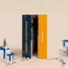 Degustabox Adventskalender 2026 geschlossen, Seitenansicht mit Schriftzug Degusta Box