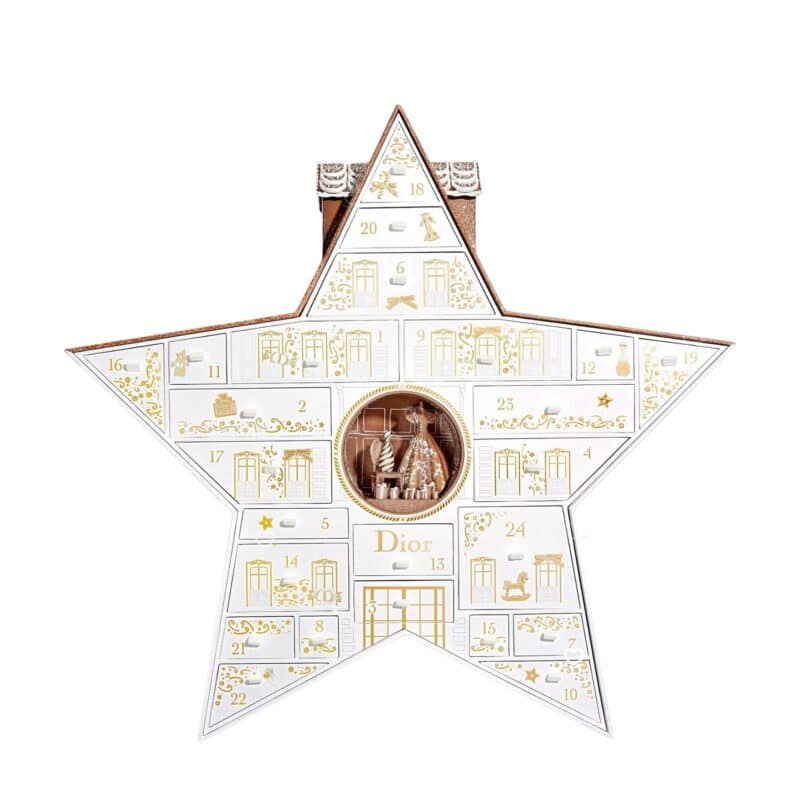 Dior Adventskalender 2026, sternförmige Box flach geöffnet vor weißem Hintergrund