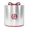 Giorgio Armani Adventskalender 2026 Glamorous Winter Escape, geschlossene silberrote Panettone-Box