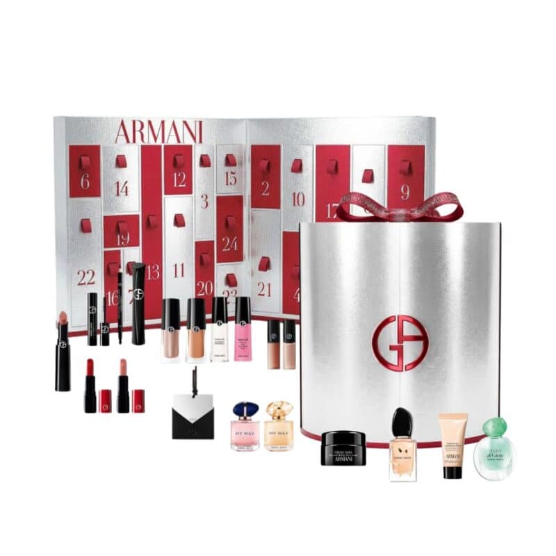 Giorgio Armani Adventskalender 2026 komplettes Set auf weißem Hintergrund
