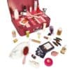 Revolve Adventskalender 2026 mit ausgepackten Pflege- und Make-up-Produkten